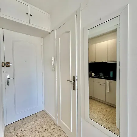 Sea View With Balcony, Near Italy & Monaco * マントン