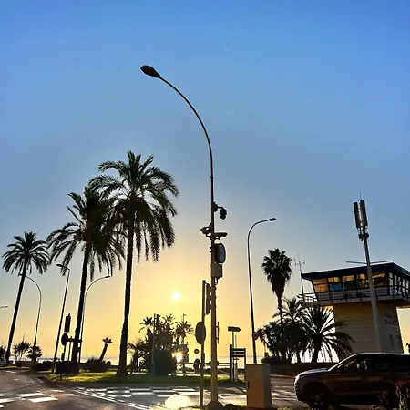 アパート Sea View With Balcony, Near Italy & Monaco *