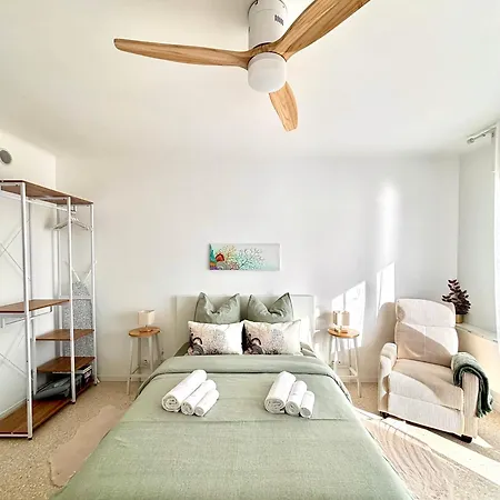 アパート Sea View With Balcony, Near Italy & Monaco マントン